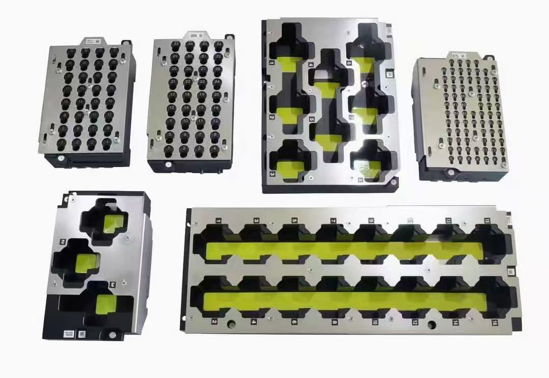 Últimos blogs da empresa sobre Como as peças de máquinas SMT ajudam na produção de eletrônicos miniaturizados?